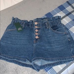 Fashionable shorts
